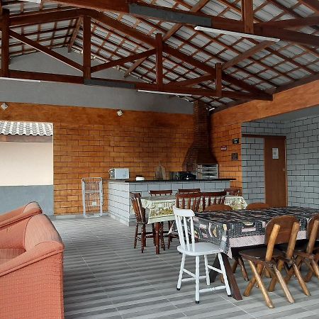 גוארויה Suites 500M Praia Da Enseada מראה חיצוני תמונה